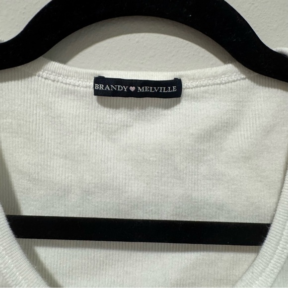 Brandy Melville Button-Up Crop Top - Picture 2 of 3